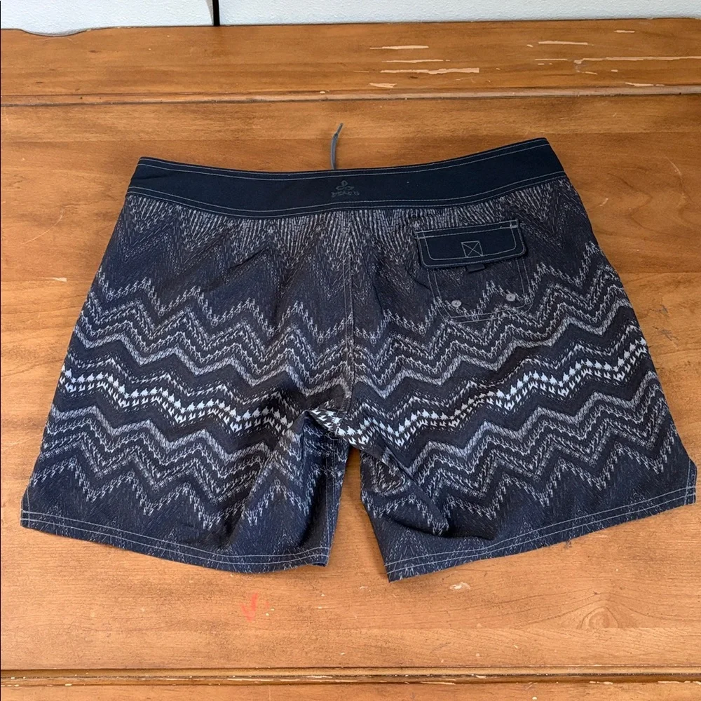 Prana Charcoal Grey Women’s Swim Shorts Size Medium